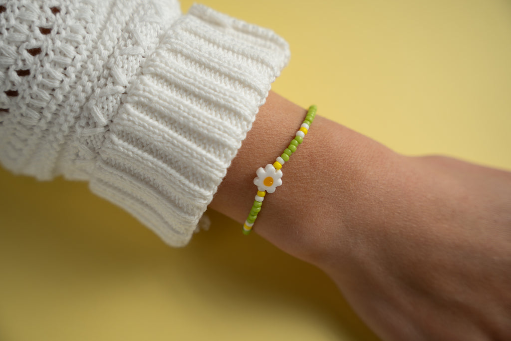 Daisy Mini Candi Beads