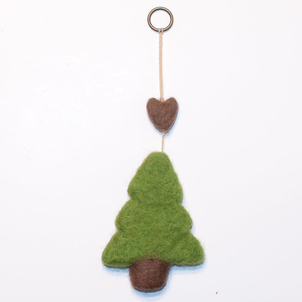 Evergreen Tree Mini Heart String