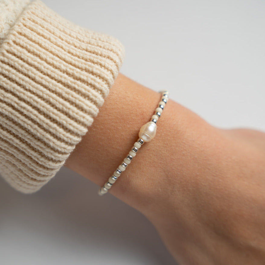 Pearl in Ivory and Silver Mini Candi Beads