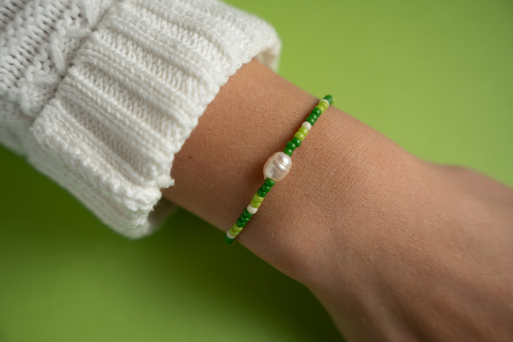 Pearl in Meadow Greens Mini Candi Beads