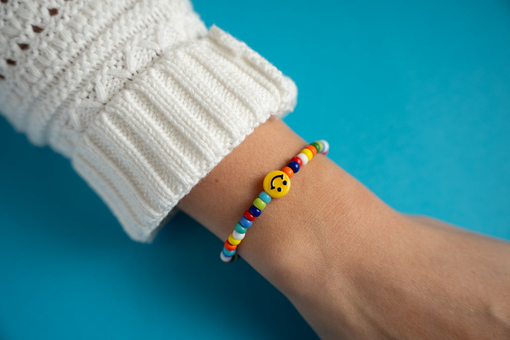 Smiley in Multicolor Candi Beads