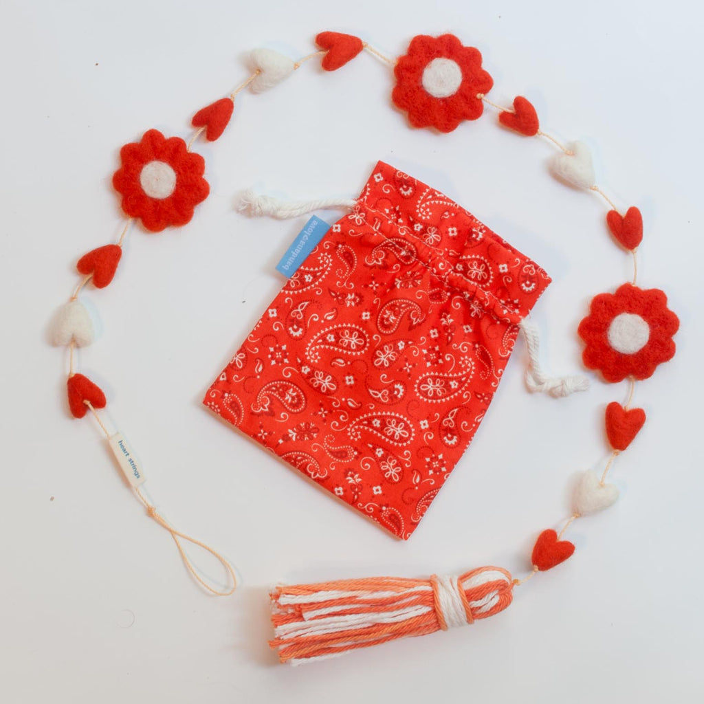 Orange  Daisy Heart String
