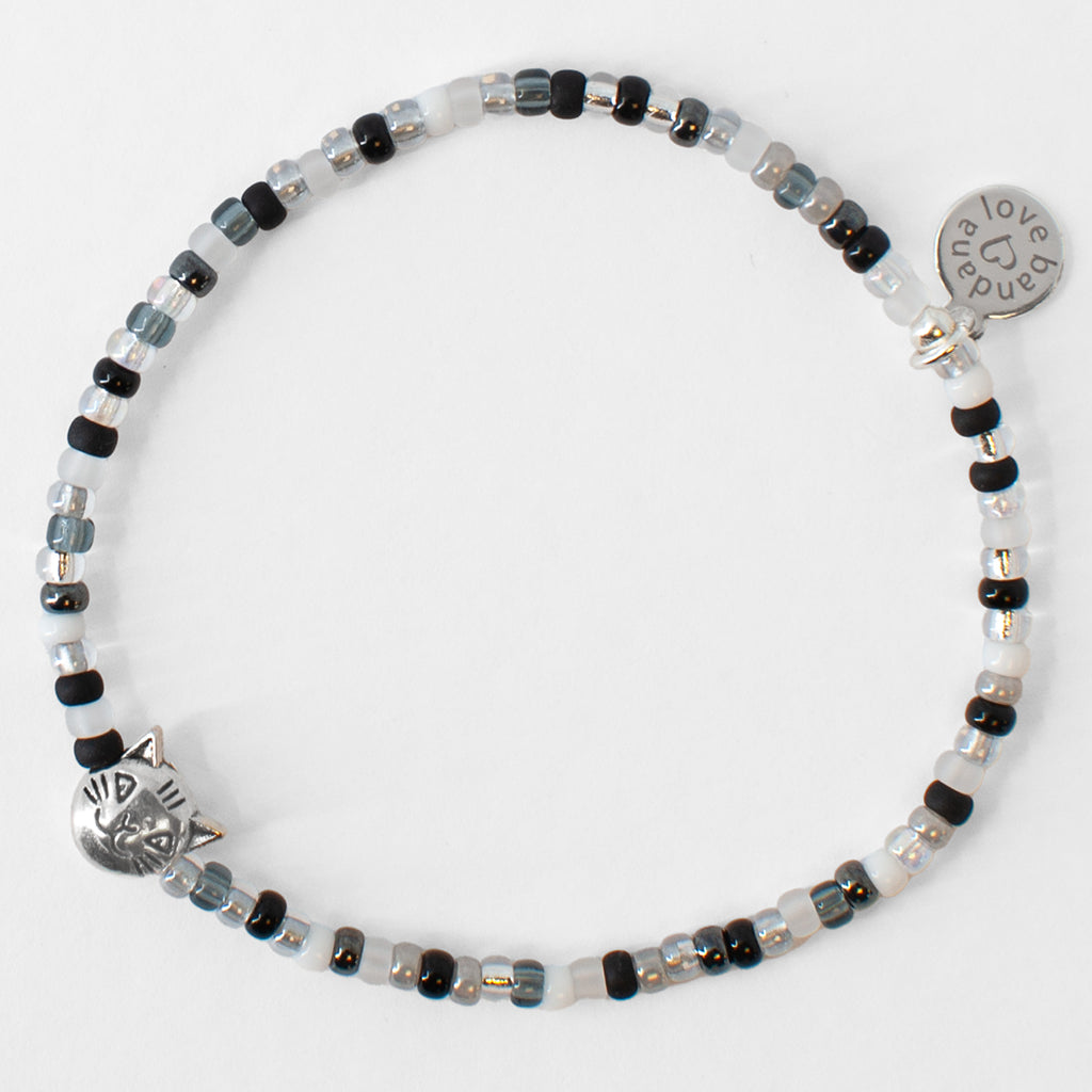 Silver Cat in Salt and Pepper Mini Candi Beads