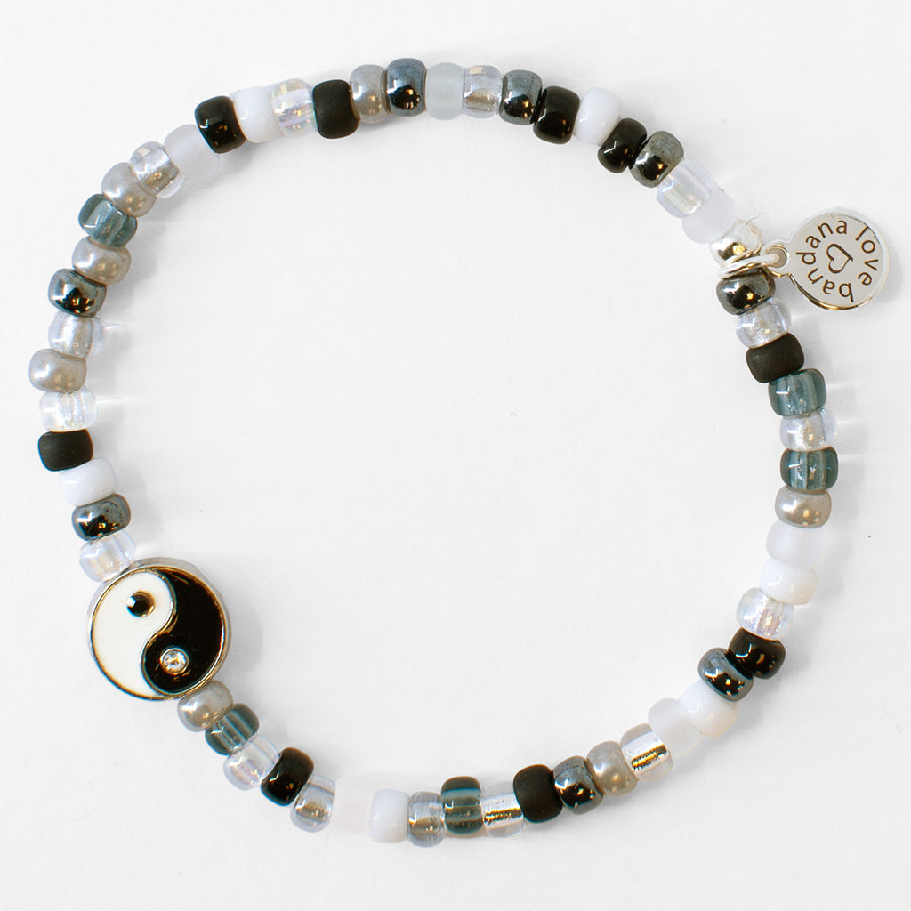 Yin and Yang in Salt and Pepper Candi Beads