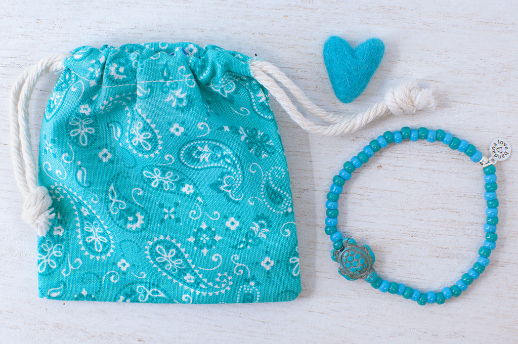 Sea Turtle in Turquoise Candi Beads