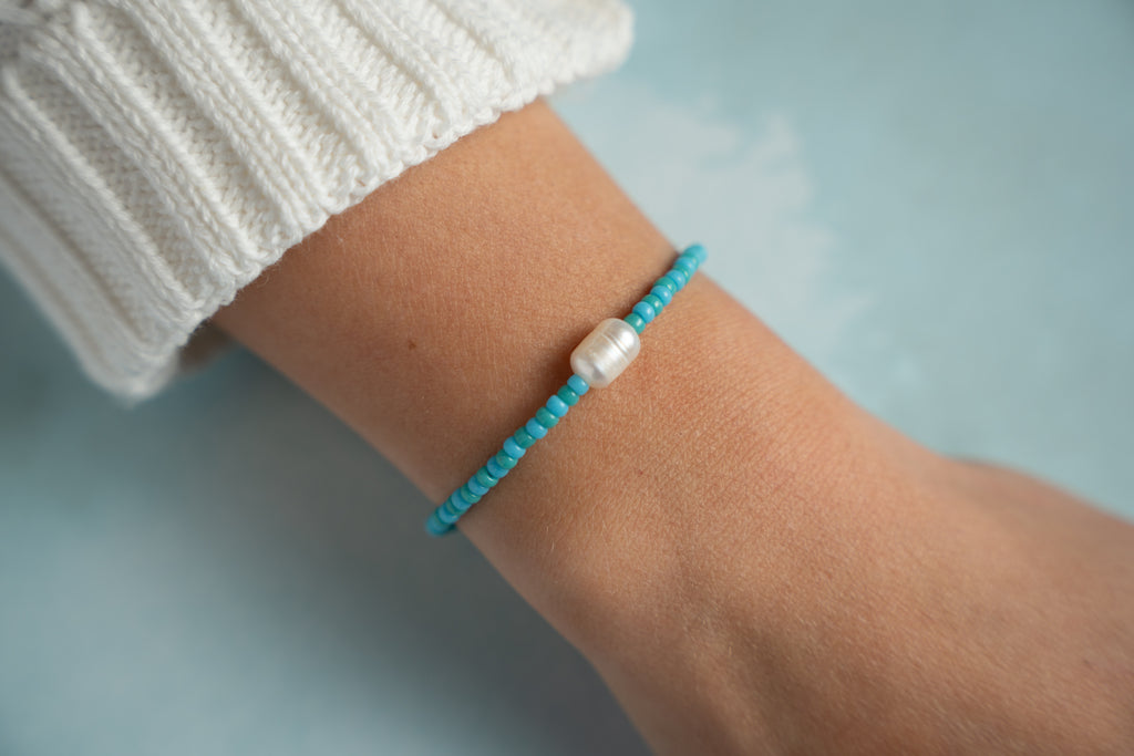 Pearl in Turquoise Mini Candi Beads