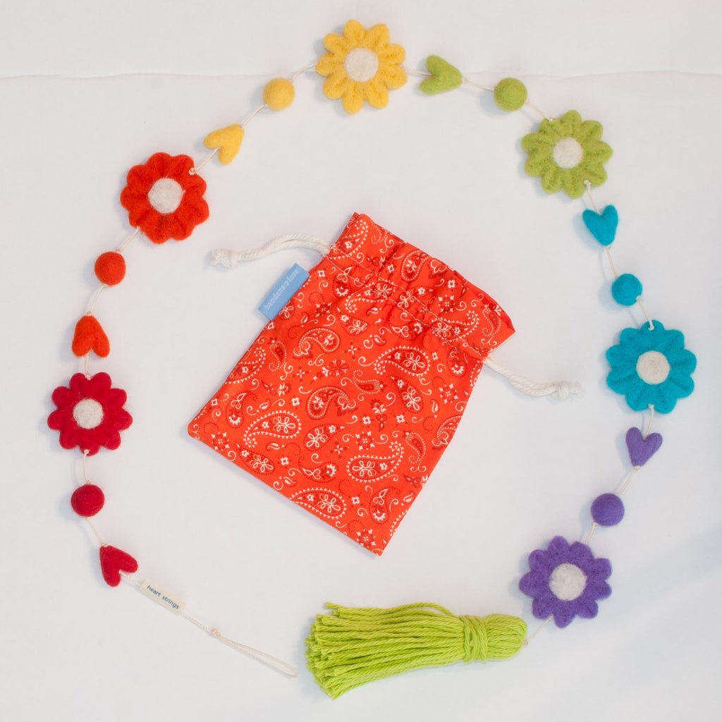 Flower Power Heart String